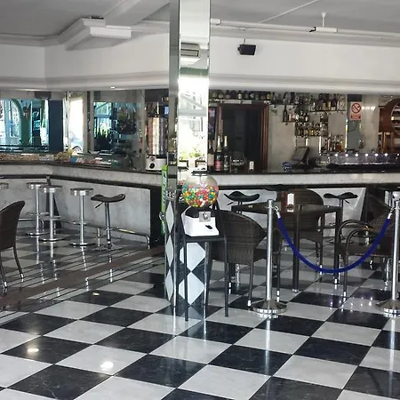 招待所 何塞卡洛斯住宿酒店